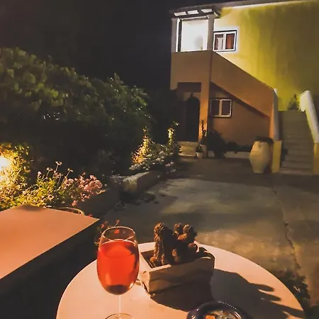 Chrysanthi Melitsa Apts.