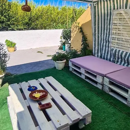 Chrysanthi Melitsa Apts.