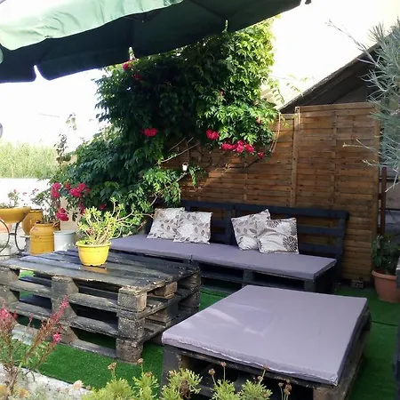 Chrysanthi Melitsa Apts. *