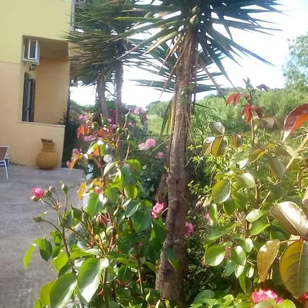 Chrysanthi Melitsa Apts. *