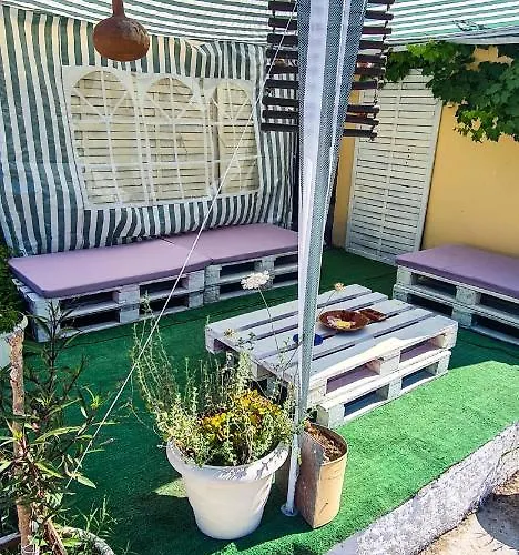 Chrysanthi Melitsa Apts. Σιδάρι