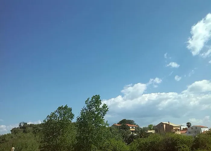 Chrysanthi Melitsa Apts. Σιδάρι