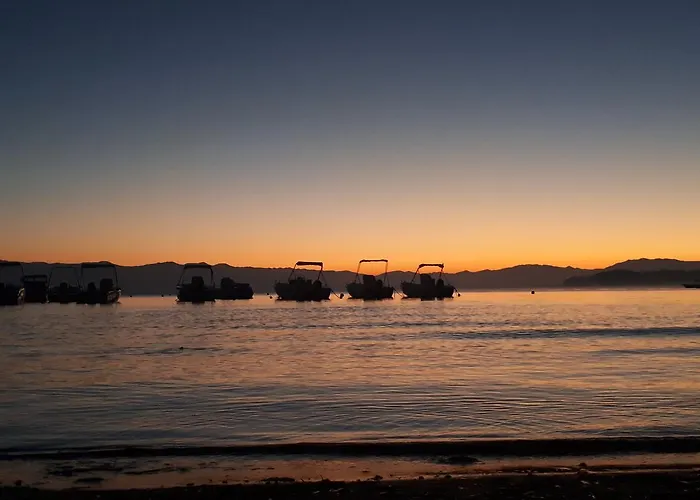 Chrysanthi Melitsa Apts. * Σιδάρι