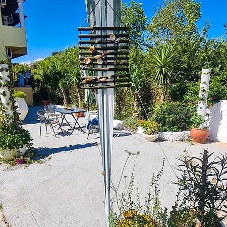 Chrysanthi Melitsa Apts. Σιδάρι